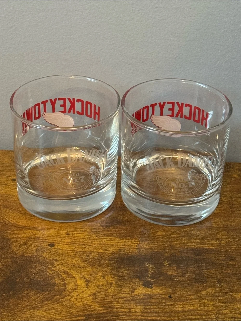 Vintage Detroit Red Wings Hockeytown Jack Daniel’s Old No. 7 Rocks Glass Set‎